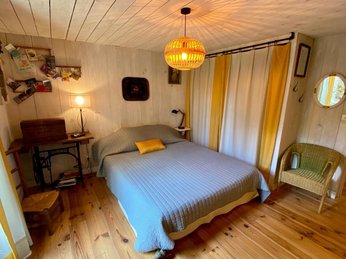 Cote Chenes Verts - Chambres D'Hotes Viols-en-Laval Екстериор снимка